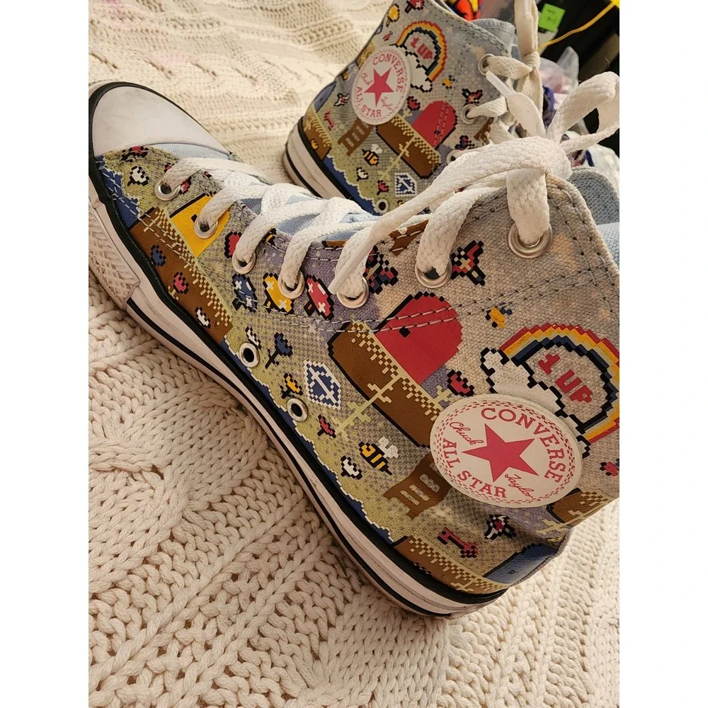 Converse Chuck Taylor All Star Gamer Pixel Hi Top US Junior 5 / Women's 6.5